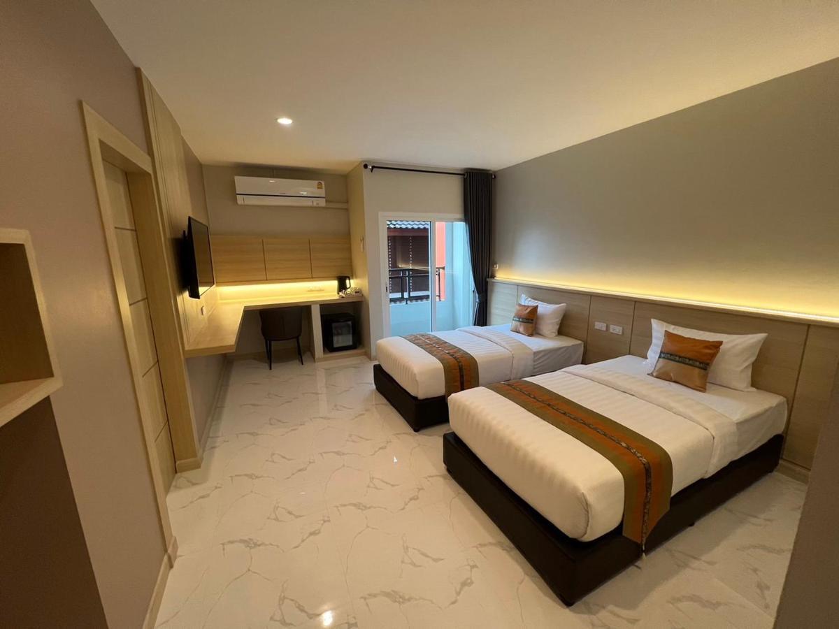 The Hub Suratthanl Surat Thani Exterior photo